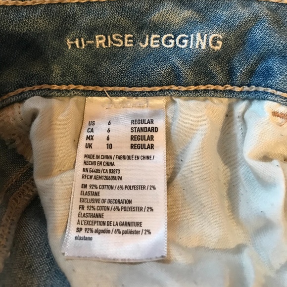 American Eagle Distressed Jeans - Picture 5 of 5